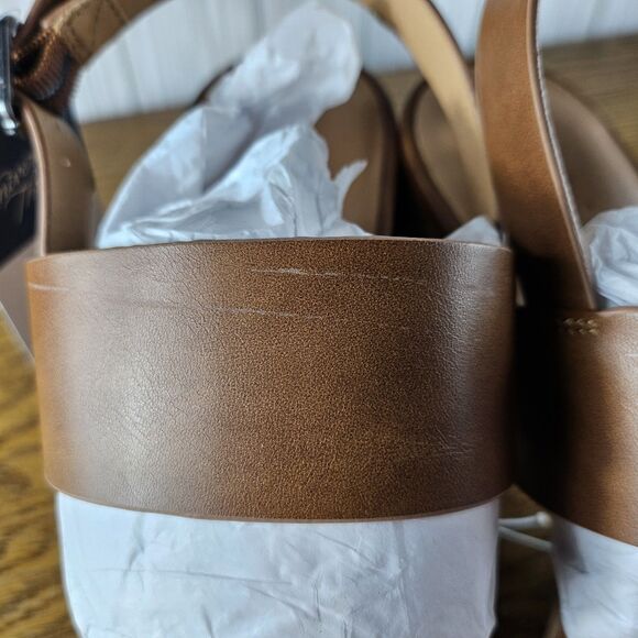 Universal Thread Chunky Block Heel Sandals Open Toe Cognac Brown Hope 9**flaw** - Picture 6 of 7